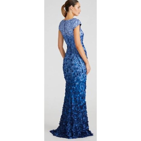 Theia Couture $648 Chelsea Ombre Blue Petal Formal Gown Maxi Dress Size 8 NWT - Picture 5 of 8